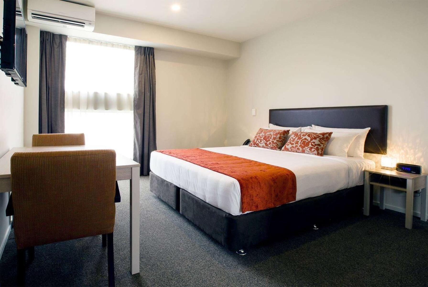 Ramada Suites By Wyndham Christchurch City Zewnętrze zdjęcie