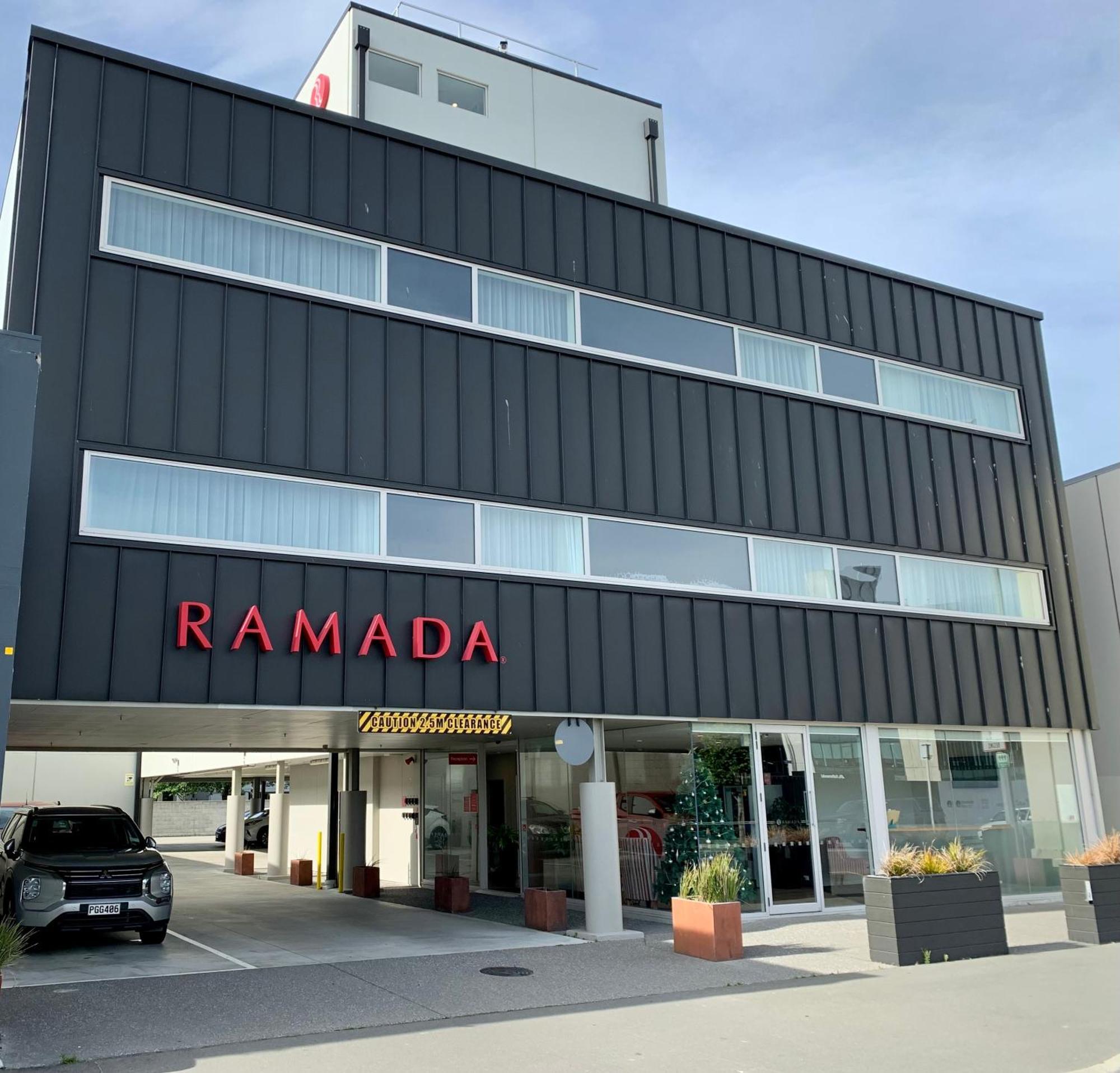 Ramada Suites By Wyndham Christchurch City Zewnętrze zdjęcie
